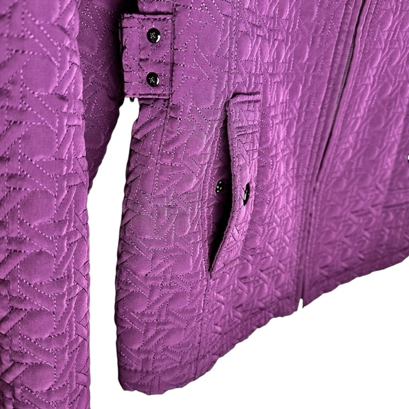 Gallery Women’s Purple Quilted Zip-Up Jacket Fitted Lined Coat Size Medium/Large - Picture 5 of 11